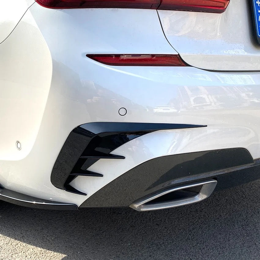 M340i rear trim cover